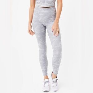 VUORI grey camo clean elevation legging